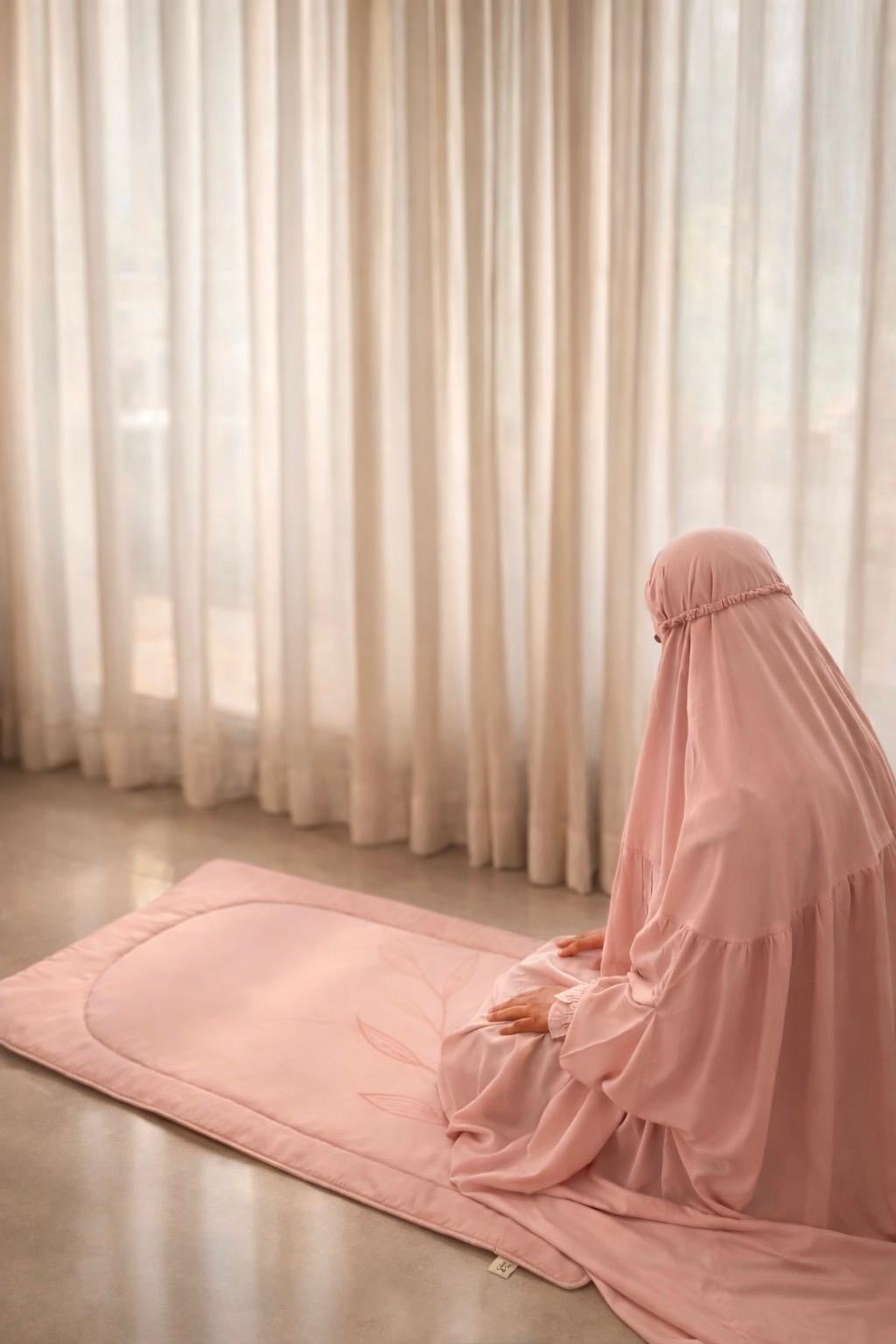 Pastel Pink Prayer Set